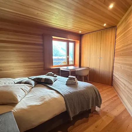 5br Chalet Above The Centre Of Fee Villa *
